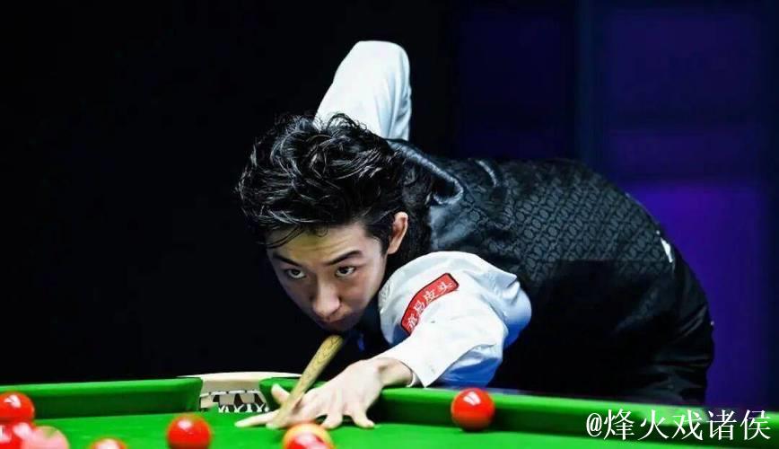 吴宜泽:我的球杆皮头和爸爸是有感情的 吴宜泽:我的球杆皮头和爸爸是有感情的